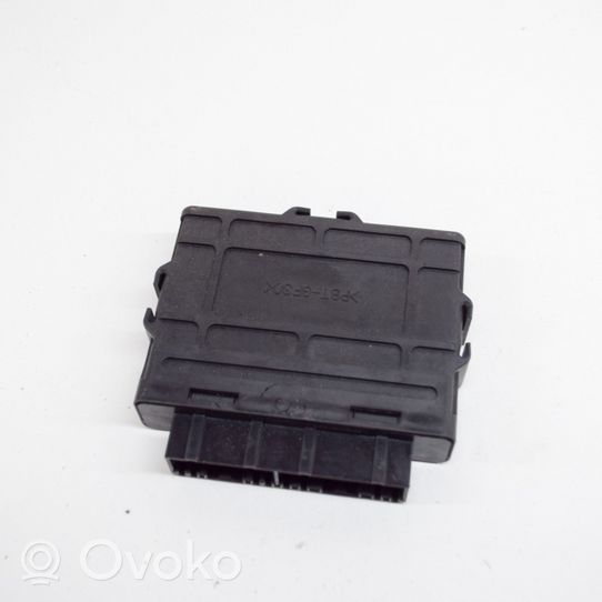 Mitsubishi Pajero ABS valdymo blokas MR400420