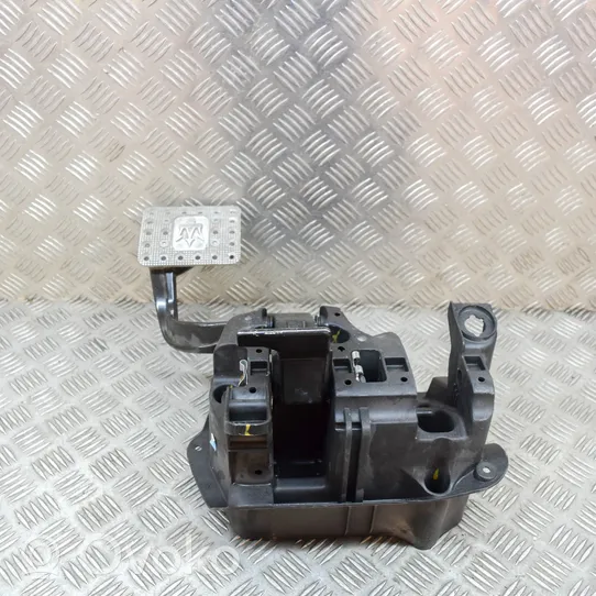 Maserati GranTurismo Pedal de freno 3801390030