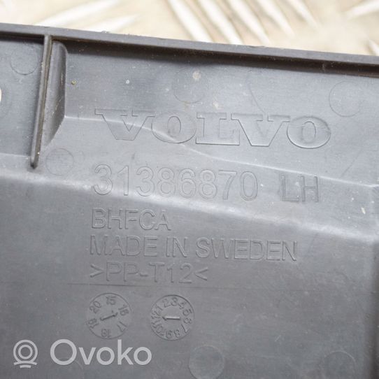 Volvo S90, V90 Lokasuojan päätylista 31386870