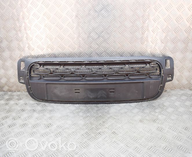 Citroen C3 Maskownica / Grill / Atrapa górna chłodnicy 9812061877