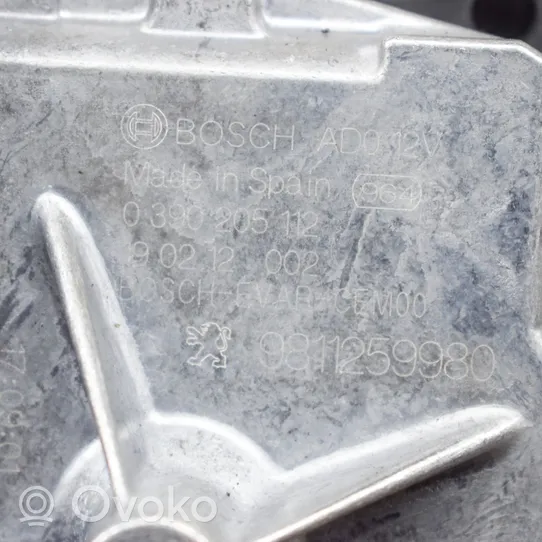 Citroen C3 Moteur d'essuie-glace arrière 9811259980