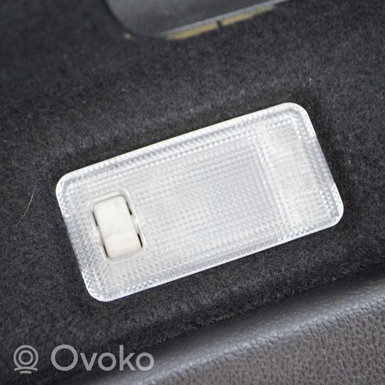 Toyota Prius (XW50) Boczek / Tapicerka / bagażnika 6473047090