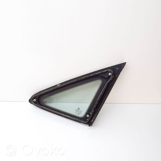 Volkswagen Touran II Front door vent window glass four-door 43R00048