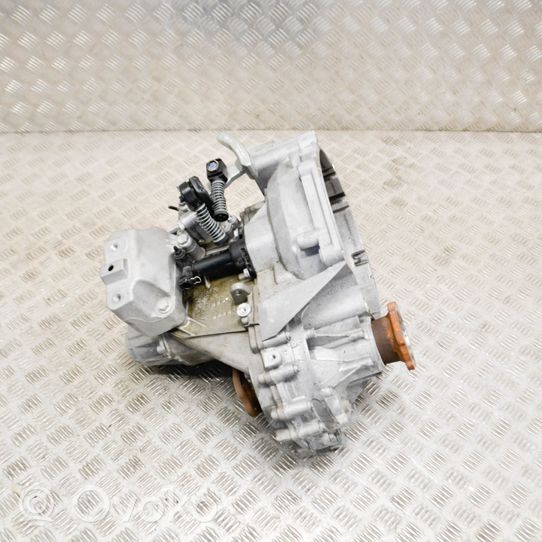 Skoda Karoq Mechaninė 6 pavarų dėžė 0AJ301103