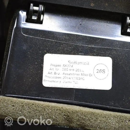 Skoda Octavia Mk3 (5E) Altri elementi della console centrale (tunnel) 5E0863284B