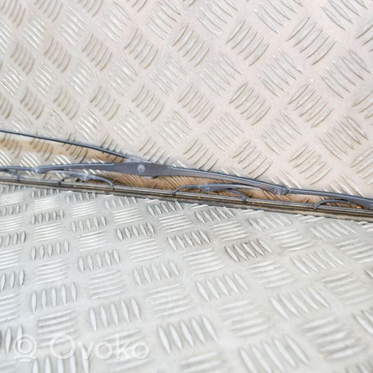 Renault Master III Windshield/front glass wiper blade 80020256A