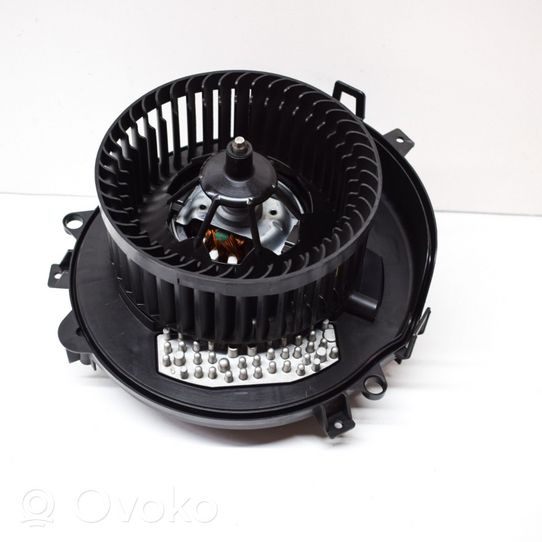 Volkswagen Golf VIII Ventola riscaldamento/ventilatore abitacolo 5WA907521