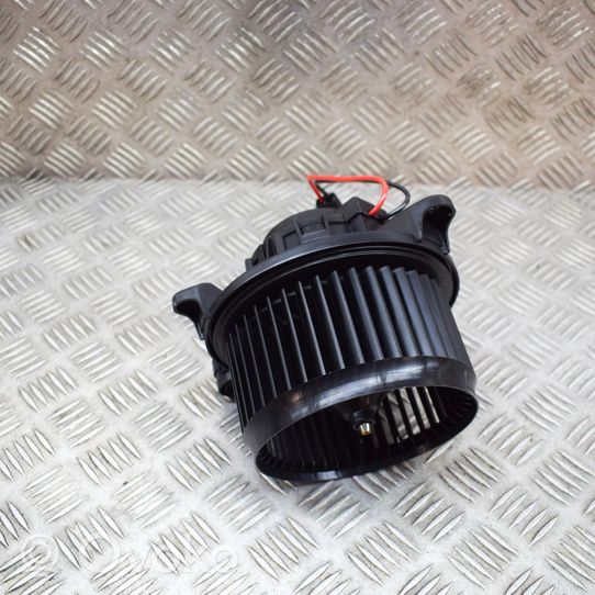 Volvo XC40 Ventola riscaldamento/ventilatore abitacolo 31497511