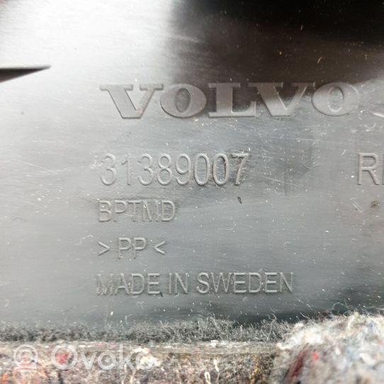Volvo XC90 Panneau, garniture de coffre latérale 31389007