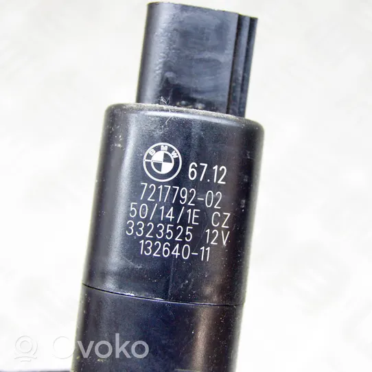 BMW 2 F22 F23 Headlight washer pump 7217792
