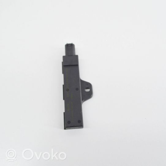 BMW 2 F22 F23 Radion pystyantenni 9220831