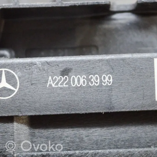 Mercedes-Benz GLC X253 C253 Priekšpusē slēdzene A2220063999