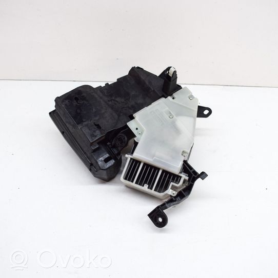 Toyota Prius (XW30) Schermo del visore a sovrimpressione 83108470101