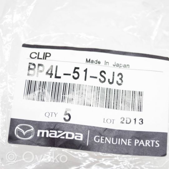 Mazda CX-3 Rygiel zamka klapy tylnej / bagażnika BP4L51SJ3