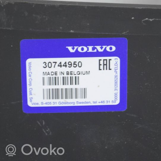 Volvo S40 Staffa di rinforzo montaggio del paraurti posteriore 30744950