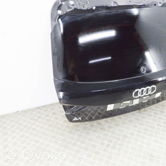 Audi A1 Puerta del maletero/compartimento de carga 82A827025A