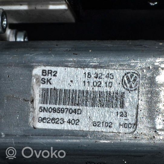 Volkswagen Tiguan Aizmugurē loga pacēlāja motoriņš 5N0959704D