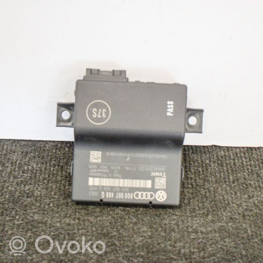 Audi Q3 8U Moduł sterowania Gateway 8U0907468Q