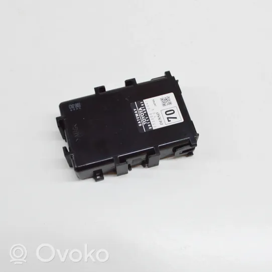 Lexus RX 450H Module de passerelle 8911148141