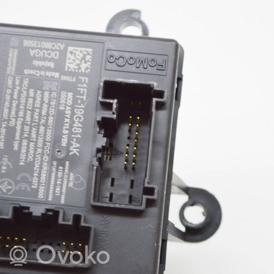 Ford Focus Oven keskuslukituksen ohjausyksikön moduuli F1FT19G481AK