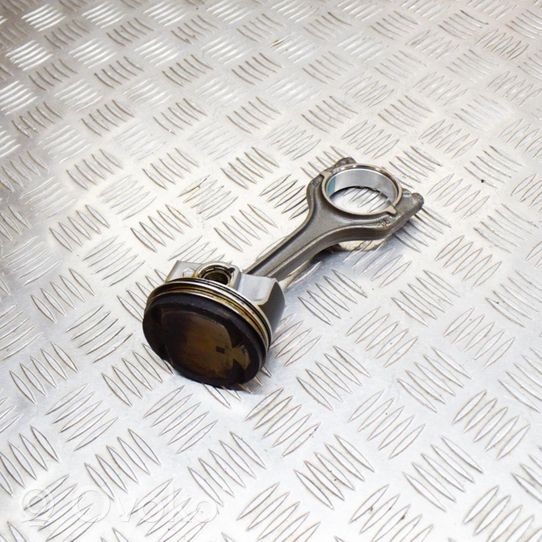 Audi A4 S4 B9 Piston 04E198401D