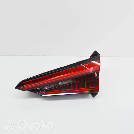 Audi A5 Lampy tylnej klapy bagażnika 8W6945094C