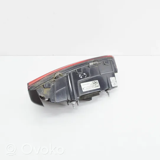 Audi A5 Lampy tylnej klapy bagażnika 8W6945094C