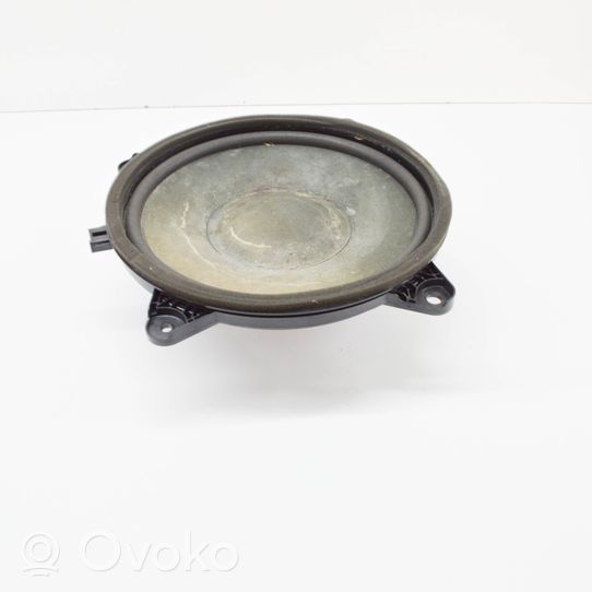 Toyota Camry VIII XV70  Subwoofer-bassokaiutin 8615033010