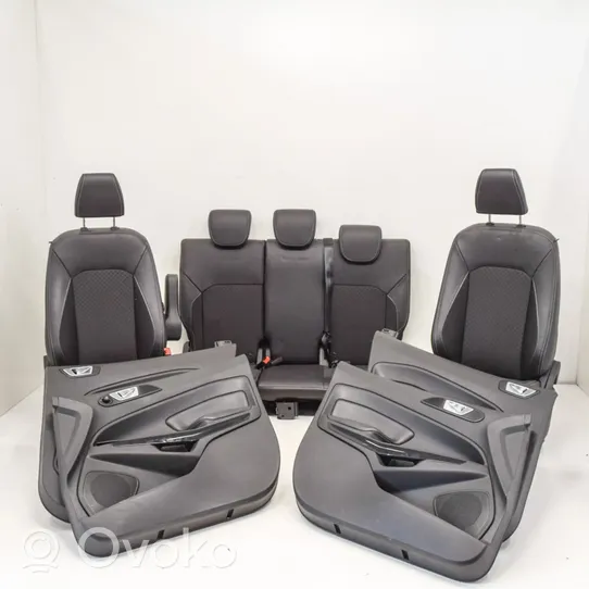 Ford Ecosport Seat set 