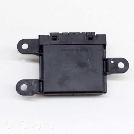 Maserati Levante Parking PDC control unit/module 670153622