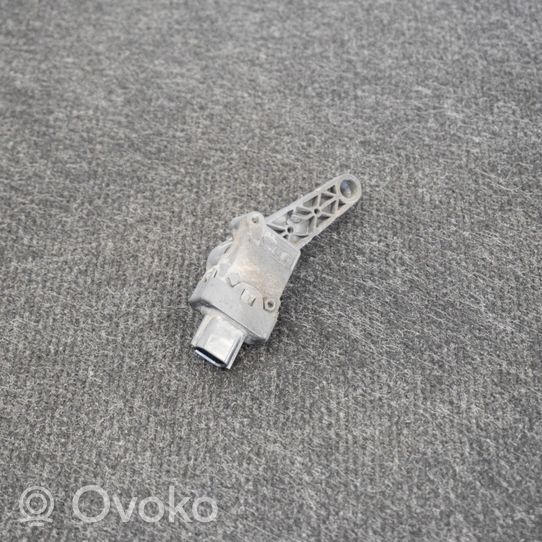 Nissan Qashqai Galinės pakabos aukščio daviklis 1715470017158430