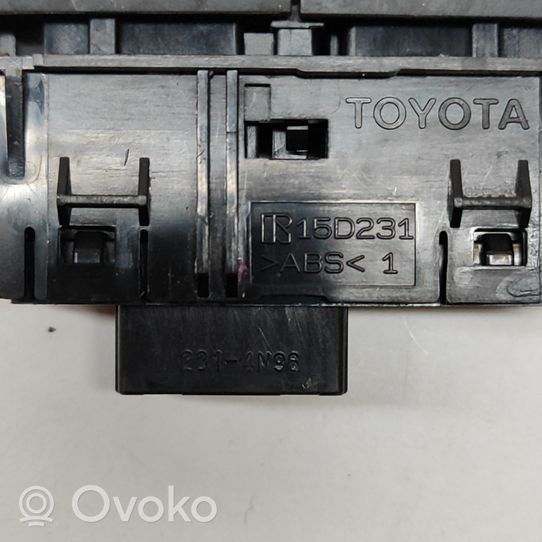 Toyota Hilux (AN120, AN130) Set di interruttori 15D231