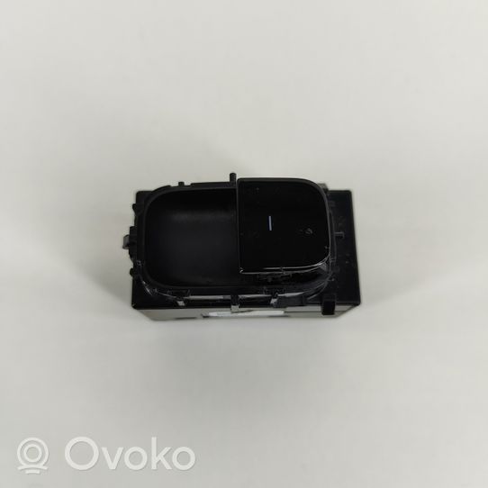 Tesla Model 3 Przyciski szyb 108103801E