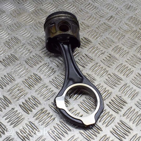 Mercedes-Benz E W211 Piston A6420305220