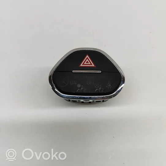 Opel Corsa E Hätävilkkujen kytkin 39149275