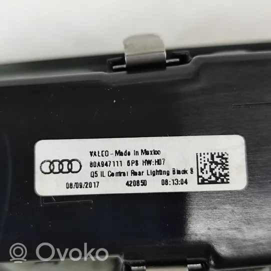 Audi Q5 SQ5 Priekinių vietų apšvietimo žibintas 80A947111