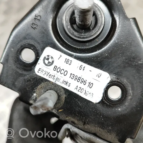 BMW 5 F10 F11 Dzinēja pārsega slēdzenes cilpa 7183764