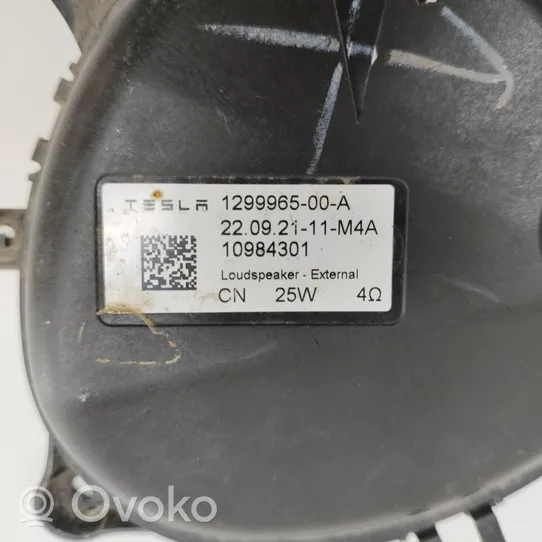 Tesla Model 3 Autres dispositifs 129996500A