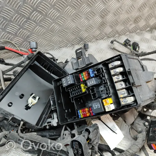 Skoda Octavia Mk3 (5E) Wiązka przewodów silnika 5Q0937132B