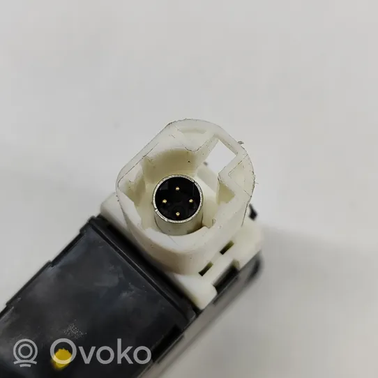 BMW 2 F45 Gniazdo / Złącze USB 6820397