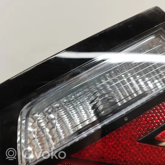 Hyundai Ioniq Tailgate rear/tail lights 92403G2200