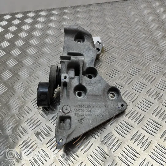 Mercedes-Benz A W176 Support de générateur / alternateur A607201009