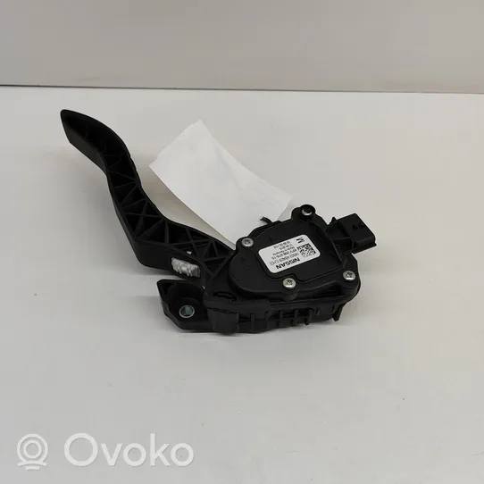 Nissan Qashqai Pedał gazu / przyspieszenia 180024BA0B