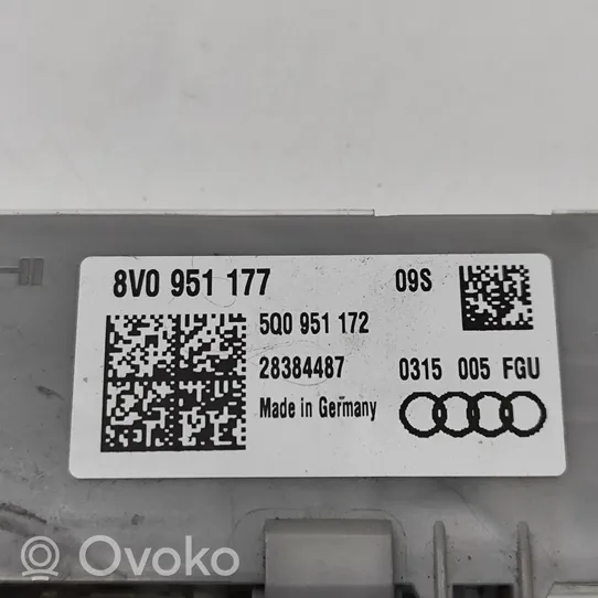 Audi A3 S3 8V Inne wyposażenie elektryczne 8V0951177