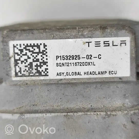 Tesla Model Y LED-liitäntälaitteen ohjausmoduuli 153292502C