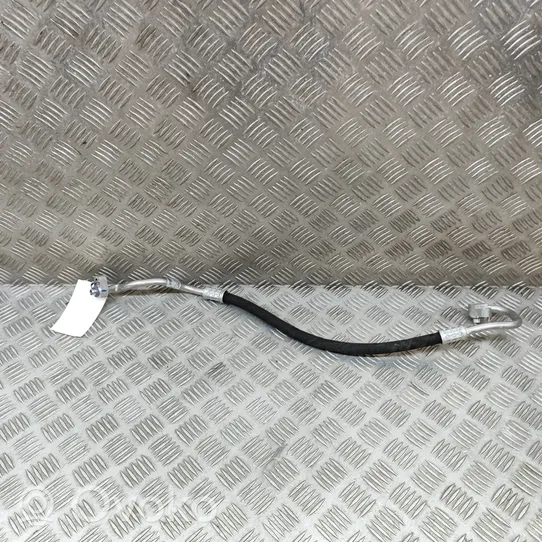 BMW 4 G22 G23 G24 G26 Tuyau de climatisation 6805028