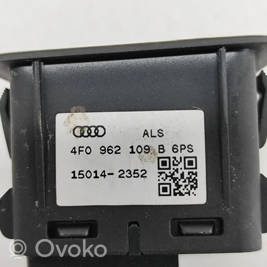 Audi A3 S3 8V Muut kytkimet/nupit/vaihtimet 4F0962109B