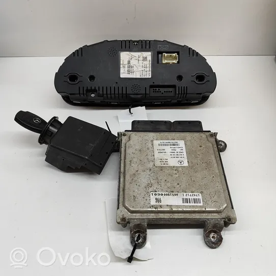 Mercedes-Benz Sprinter W906 Engine ECU kit and lock set A9069008600