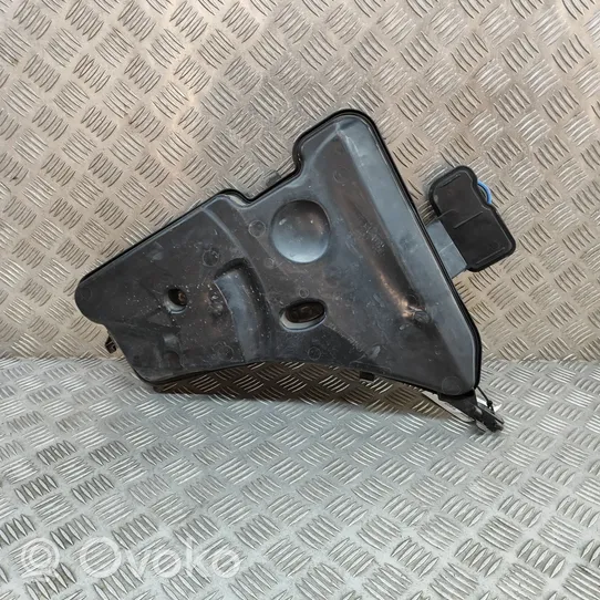 BMW 5 G30 G31 Zbiornik płynu spryskiwaczy lamp 7388945