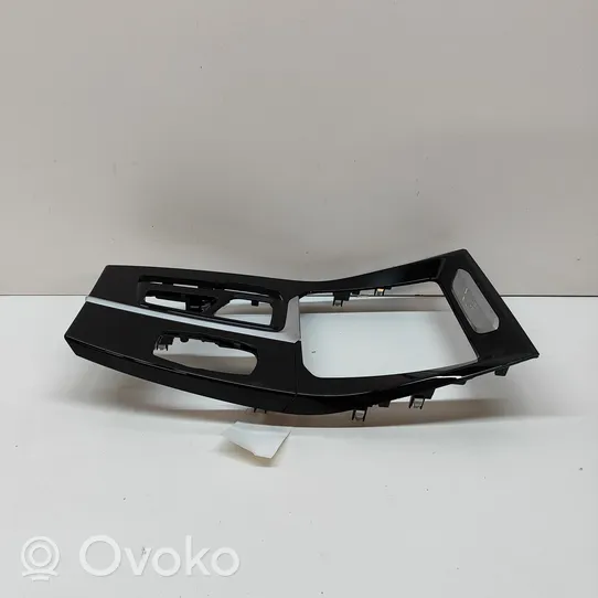 BMW X3 G01 Cita veida vidus konsoles (tuneļa) elementi 9382757